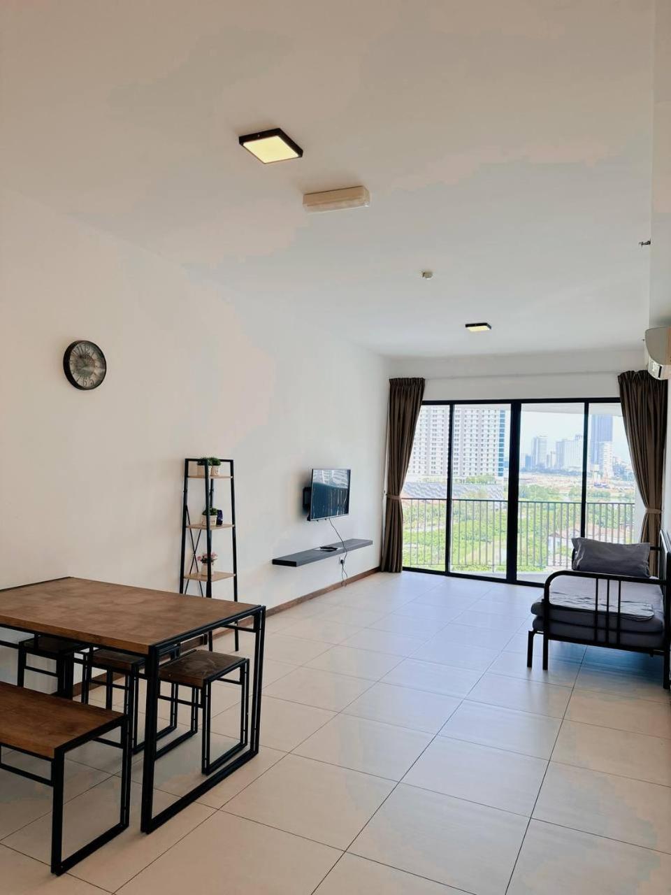 The Landmark Comfort Relax Spacious Sea View By Iz Tanjung Tokong Luaran gambar